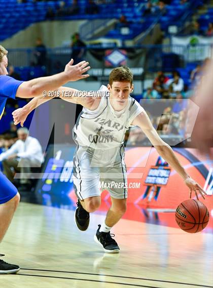 Thumbnail 1 in Izard County vs. Guy-Perkins (AAA 1A Final) photogallery.