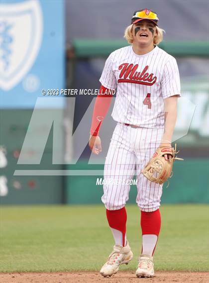 Thumbnail 3 in Littleton vs. Newmarket (NHIAA Division IV Final) photogallery.