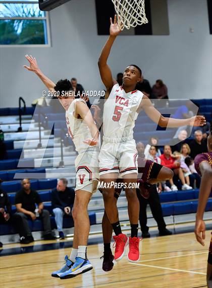 Thumbnail 1 in Hallandale vs Victory Christian (Prep Hoops Sunbash) photogallery.