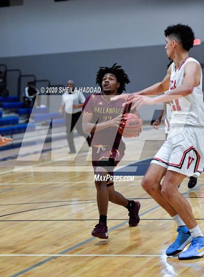 Thumbnail 2 in Hallandale vs Victory Christian (Prep Hoops Sunbash) photogallery.