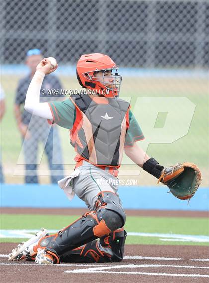 Thumbnail 1 in Pioneer vs. Harlingen South (UIL Baseball Bi-District 5A D2) photogallery.