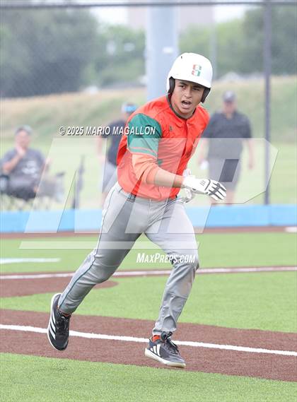 Thumbnail 2 in Pioneer vs. Harlingen South (UIL Baseball Bi-District 5A D2) photogallery.