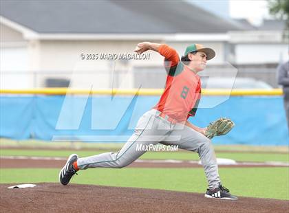 Thumbnail 1 in Pioneer vs. Harlingen South (UIL Baseball Bi-District 5A D2) photogallery.