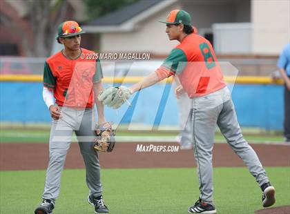 Thumbnail 2 in Pioneer vs. Harlingen South (UIL Baseball Bi-District 5A D2) photogallery.