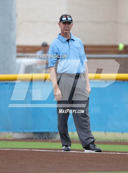 Thumbnail 2 in Pioneer vs. Harlingen South (UIL Baseball Bi-District 5A D2) photogallery.