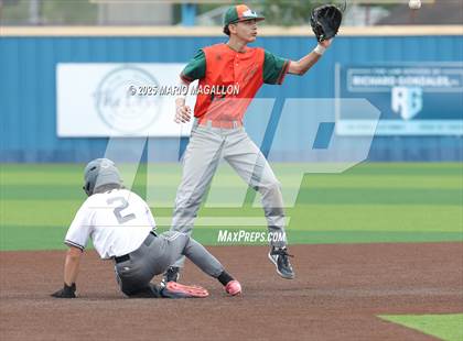 Thumbnail 2 in Pioneer vs. Harlingen South (UIL Baseball Bi-District 5A D2) photogallery.