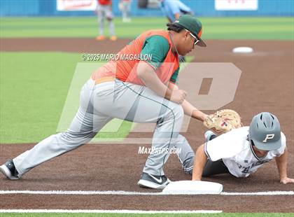 Thumbnail 2 in Pioneer vs. Harlingen South (UIL Baseball Bi-District 5A D2) photogallery.