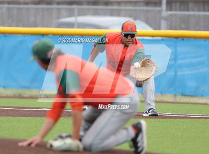 Thumbnail 3 in Pioneer vs. Harlingen South (UIL Baseball Bi-District 5A D2) photogallery.