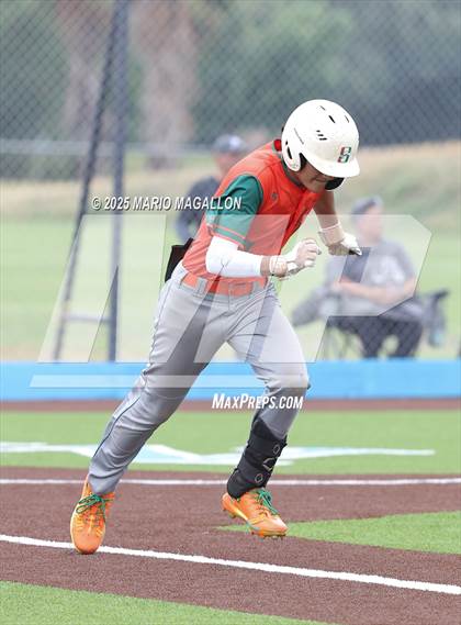 Thumbnail 3 in Pioneer vs. Harlingen South (UIL Baseball Bi-District 5A D2) photogallery.
