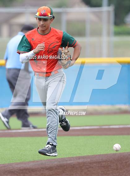 Thumbnail 2 in Pioneer vs. Harlingen South (UIL Baseball Bi-District 5A D2) photogallery.