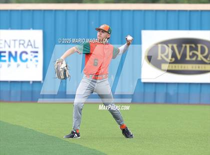 Thumbnail 2 in Pioneer vs. Harlingen South (UIL Baseball Bi-District 5A D2) photogallery.