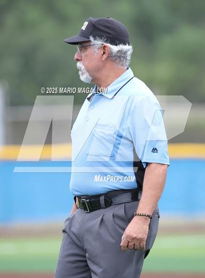 Thumbnail 1 in Pioneer vs. Harlingen South (UIL Baseball Bi-District 5A D2) photogallery.
