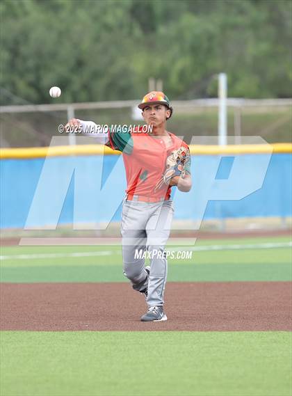 Thumbnail 2 in Pioneer vs. Harlingen South (UIL Baseball Bi-District 5A D2) photogallery.
