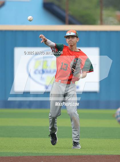Thumbnail 3 in Pioneer vs. Harlingen South (UIL Baseball Bi-District 5A D2) photogallery.