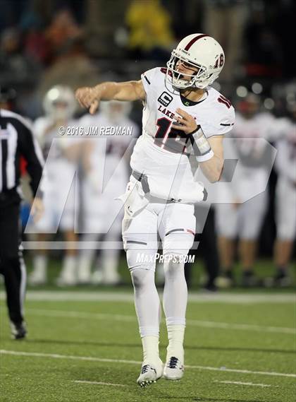 Thumbnail 3 in Lake Travis vs. Westlake (UIL 6A Quarterfinal) photogallery.