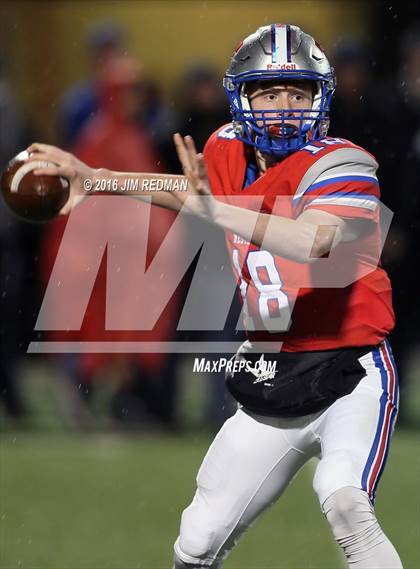 Thumbnail 1 in Lake Travis vs. Westlake (UIL 6A Quarterfinal) photogallery.