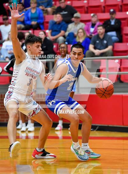 Thumbnail 1 in Krum vs. Hirschi (UIL 4A Region I Quarterfinal) photogallery.