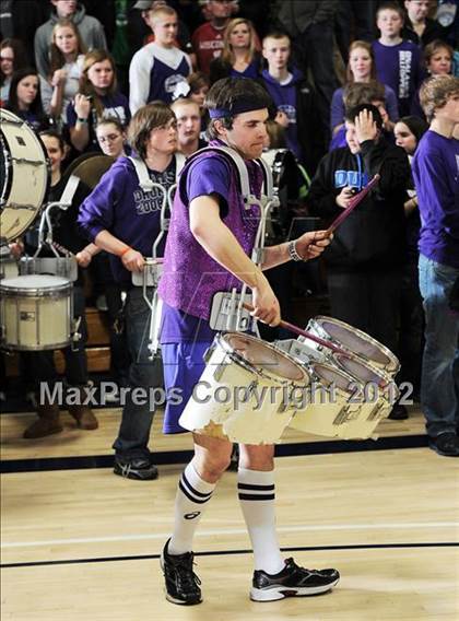 Thumbnail 2 in Rice Lake vs. Onalaska (WIAA D2 Sectional Semifinal) photogallery.