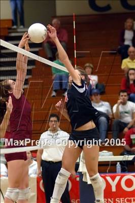 Thumbnail 3 in Notre Dame Academy vs Harvard Westlake (D3-A Section Final) photogallery.