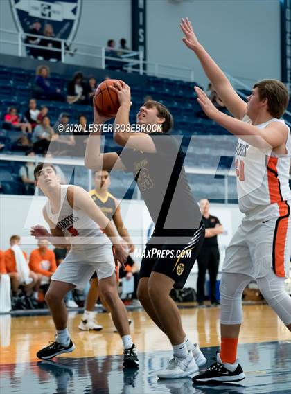 Thumbnail 3 in Karnes City vs Yorktown (Goliad Tournament) photogallery.