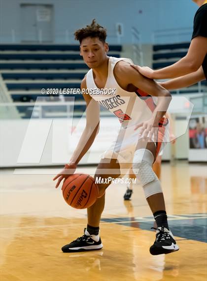 Thumbnail 1 in Karnes City vs Yorktown (Goliad Tournament) photogallery.