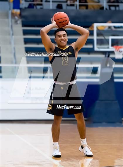 Thumbnail 2 in Karnes City vs Yorktown (Goliad Tournament) photogallery.