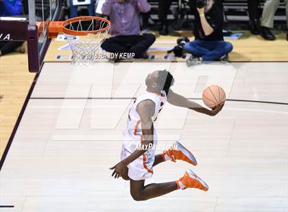 Thumbnail 1 in Bass Pro Shop Tournament of Champions Dunking Contest photogallery.