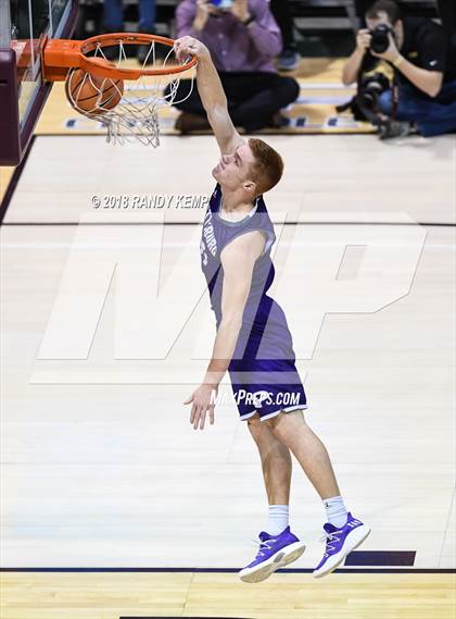 Thumbnail 1 in Bass Pro Shop Tournament of Champions Dunking Contest photogallery.