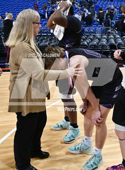 Thumbnail 2 in Clarendon vs LaPoyner (UIL 2A State Semifinal) photogallery.