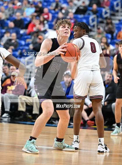 Thumbnail 2 in Clarendon vs LaPoyner (UIL 2A State Semifinal) photogallery.
