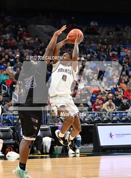 Thumbnail 2 in Clarendon vs LaPoyner (UIL 2A State Semifinal) photogallery.