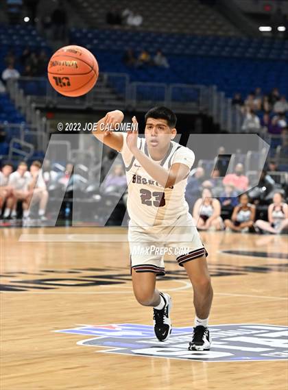 Thumbnail 2 in Clarendon vs LaPoyner (UIL 2A State Semifinal) photogallery.