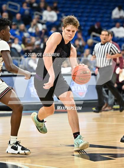 Thumbnail 1 in Clarendon vs LaPoyner (UIL 2A State Semifinal) photogallery.