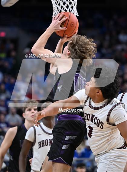 Thumbnail 1 in Clarendon vs LaPoyner (UIL 2A State Semifinal) photogallery.