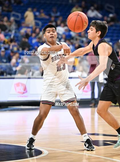 Thumbnail 1 in Clarendon vs LaPoyner (UIL 2A State Semifinal) photogallery.