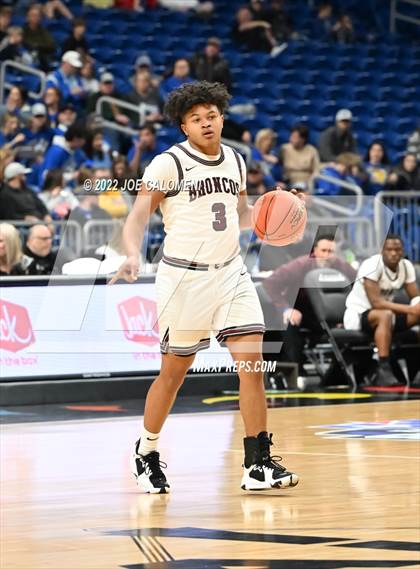 Thumbnail 3 in Clarendon vs LaPoyner (UIL 2A State Semifinal) photogallery.