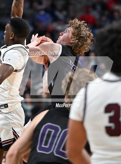 Thumbnail 1 in Clarendon vs LaPoyner (UIL 2A State Semifinal) photogallery.