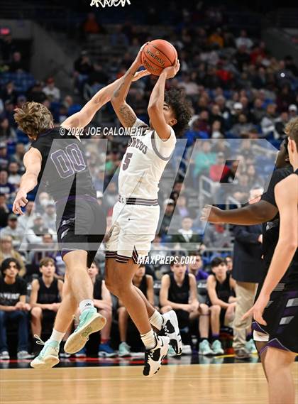 Thumbnail 1 in Clarendon vs LaPoyner (UIL 2A State Semifinal) photogallery.