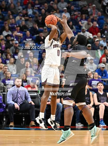 Thumbnail 1 in Clarendon vs LaPoyner (UIL 2A State Semifinal) photogallery.