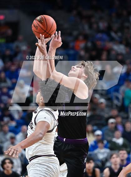 Thumbnail 3 in Clarendon vs LaPoyner (UIL 2A State Semifinal) photogallery.