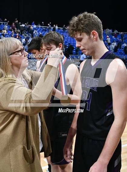 Thumbnail 3 in Clarendon vs LaPoyner (UIL 2A State Semifinal) photogallery.