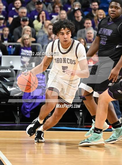 Thumbnail 2 in Clarendon vs LaPoyner (UIL 2A State Semifinal) photogallery.