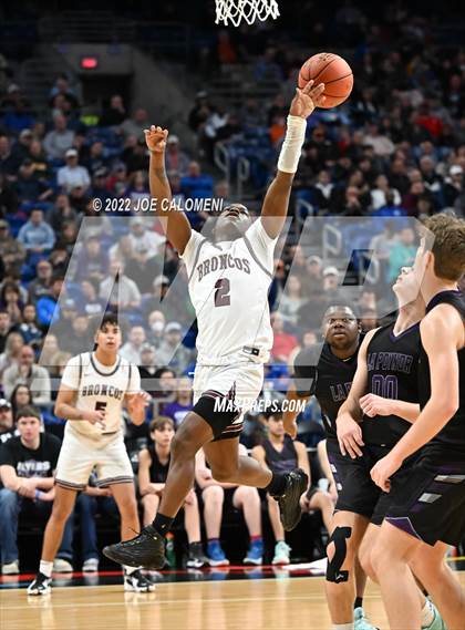 Thumbnail 2 in Clarendon vs LaPoyner (UIL 2A State Semifinal) photogallery.