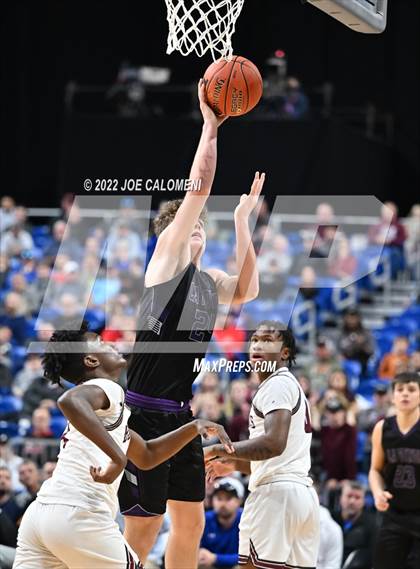 Thumbnail 2 in Clarendon vs LaPoyner (UIL 2A State Semifinal) photogallery.