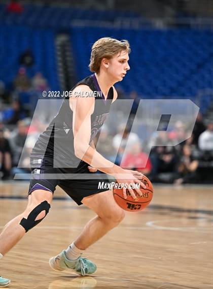 Thumbnail 2 in Clarendon vs LaPoyner (UIL 2A State Semifinal) photogallery.