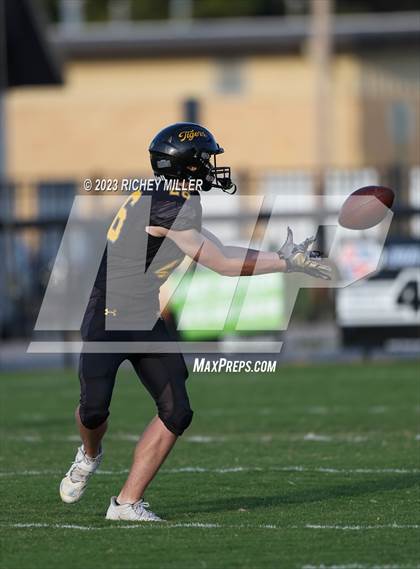 Thumbnail 2 in Pea Ridge @ Prairie Grove photogallery.