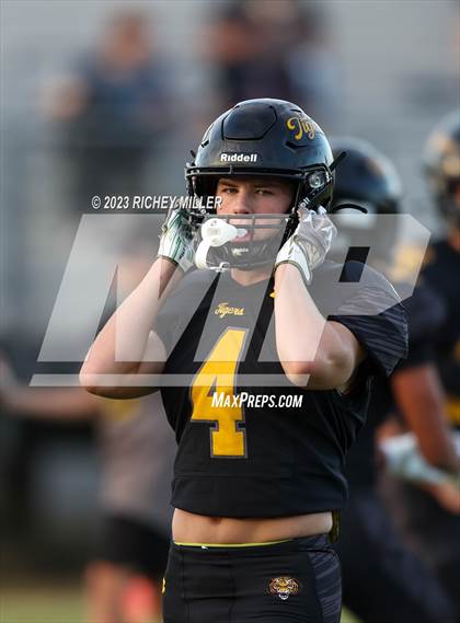 Thumbnail 3 in Pea Ridge @ Prairie Grove photogallery.