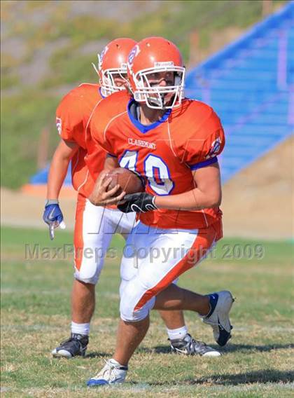 Thumbnail 1 in Crawford @ Clairemont photogallery.