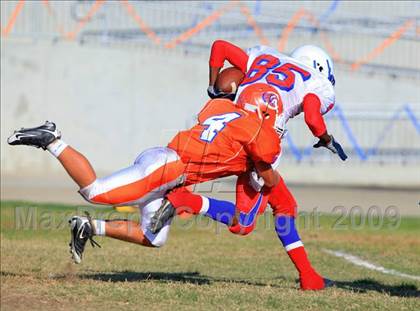 Thumbnail 3 in Crawford @ Clairemont photogallery.