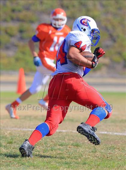 Thumbnail 1 in Crawford @ Clairemont photogallery.